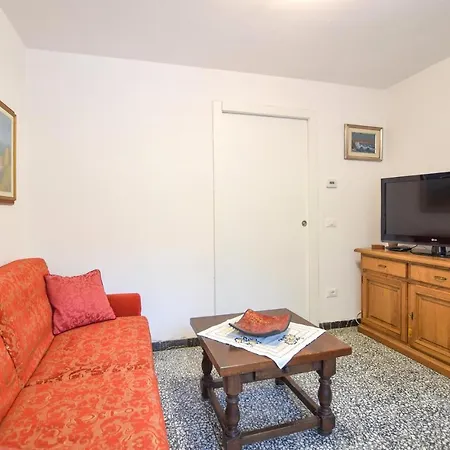 2 Bedroom Amazing In *